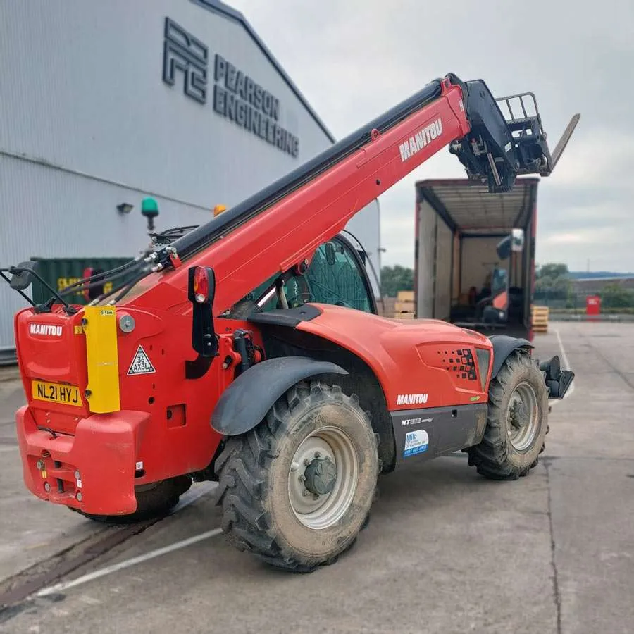 Mini digger hire in Lambeth for trenching and tidy groundworks
